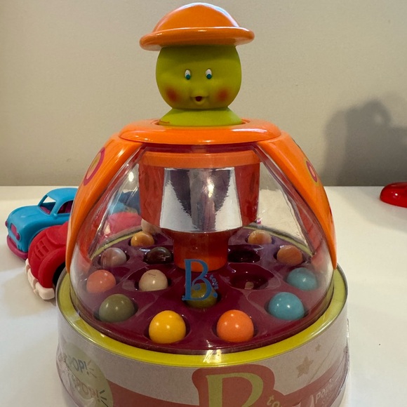 B. Toys Bundle - Picture 2 of 5